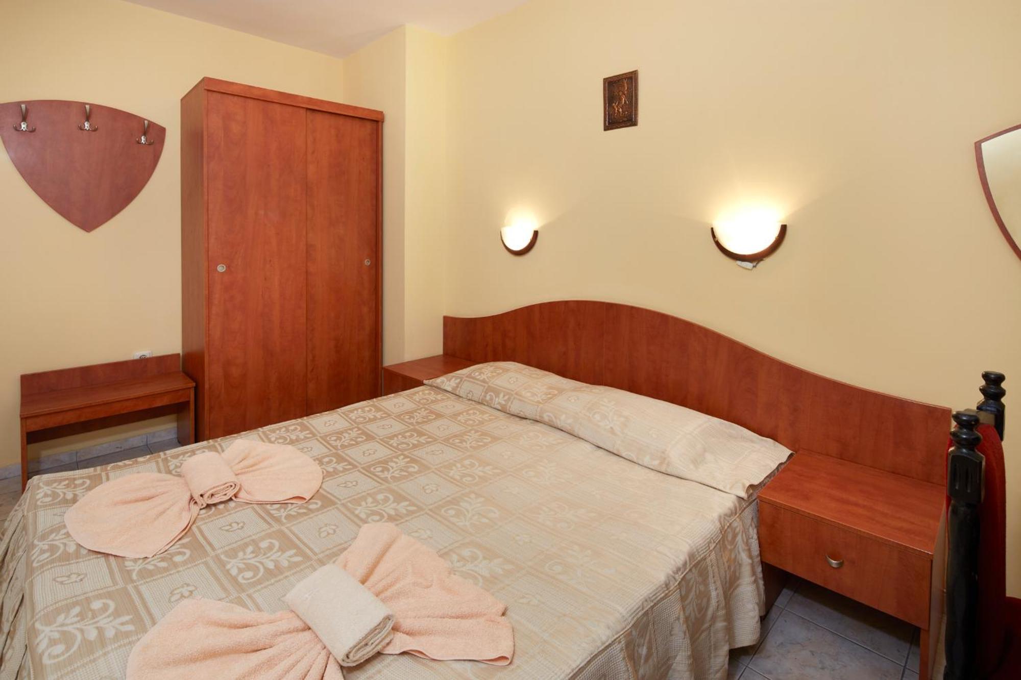 Family Hotel Andreev Несебир Екстер'єр фото