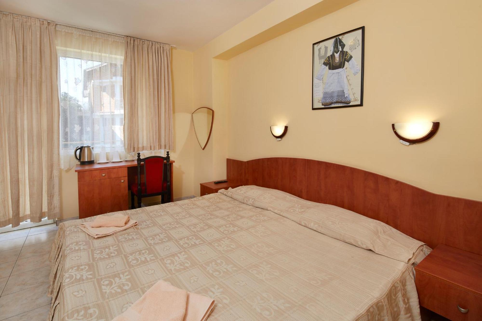 Family Hotel Andreev Несебир Екстер'єр фото