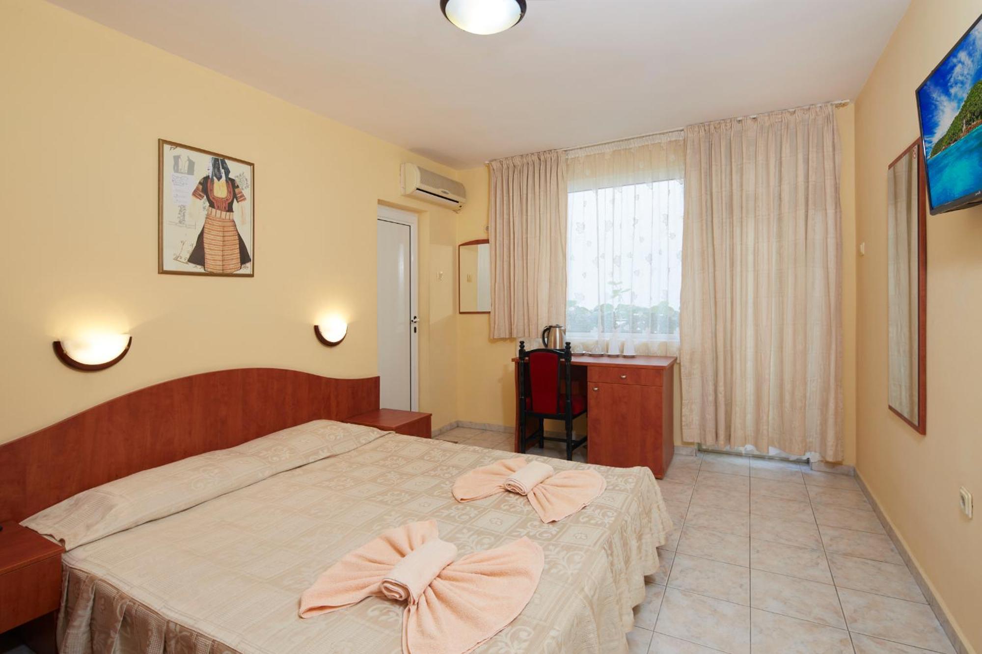 Family Hotel Andreev Несебир Екстер'єр фото