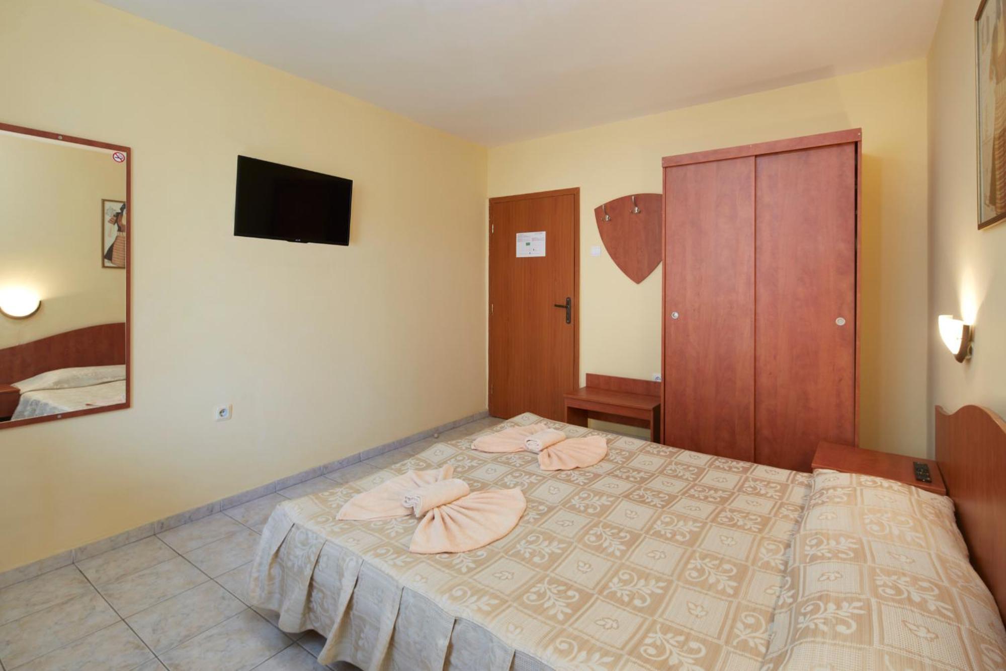 Family Hotel Andreev Несебир Екстер'єр фото